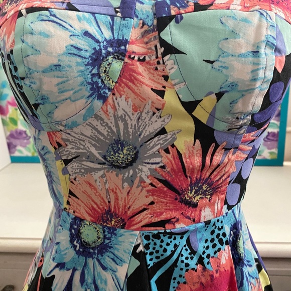 Candies floral dress - Picture 3 of 5